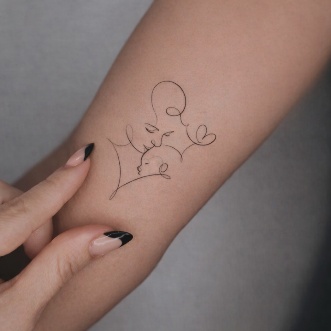 Single line drawing of mother and baby used as tattoo inspiration, minimalist continuous line portrait tattoo idea for new mum